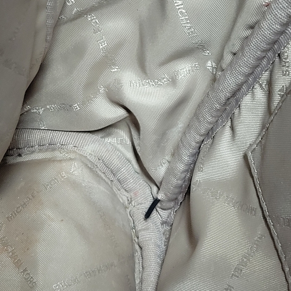 Michael Kors Abbey Medium Pebbled Leather Backpack. - Picture 12 of 16